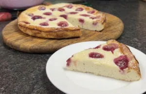 Fantastický tvarohový koláč s malinami – Snadná a rychlá příprava!