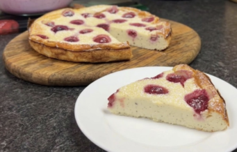 Fantastický tvarohový koláč s malinami – Snadná a rychlá příprava!