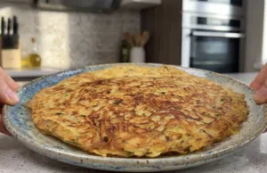 Vyzkoušejte tyto vynikající bramboráky plněné mletým masem a sýrem!