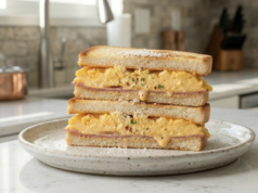 Inspirace na skvělou, slanou snídani: Vajíčkové toasty na másle!