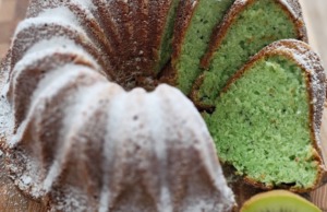 Vláčná bábovka z kiwi: Vyzkoušejte recept na mechově jemné těsto s netradičním ovocem