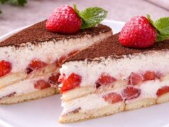 Nepečený jahodový dort s mascarpone: Osvěžující bomba bez zapínání trouby!