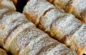 Domácí kremrole z křehkého těsta a sněhu