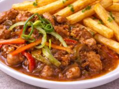 Pikantní kuřecí směs se zeleninou a žampiony: Rychlá minutka k hranolkům