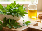 Libečkové pesto: Zelený zázrak do těstovin, pomazánek, dresinků i marinád