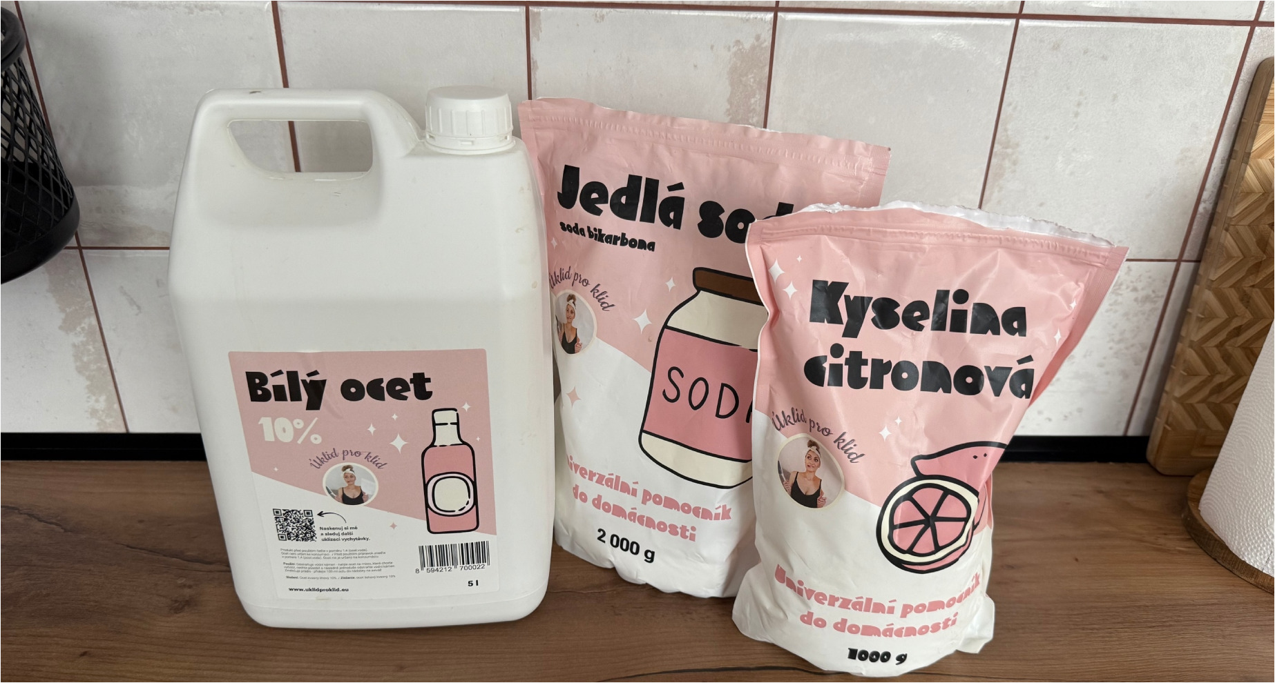 Bílý ocet, jedlá soda a kyselina citronová — základ domácího úklidu